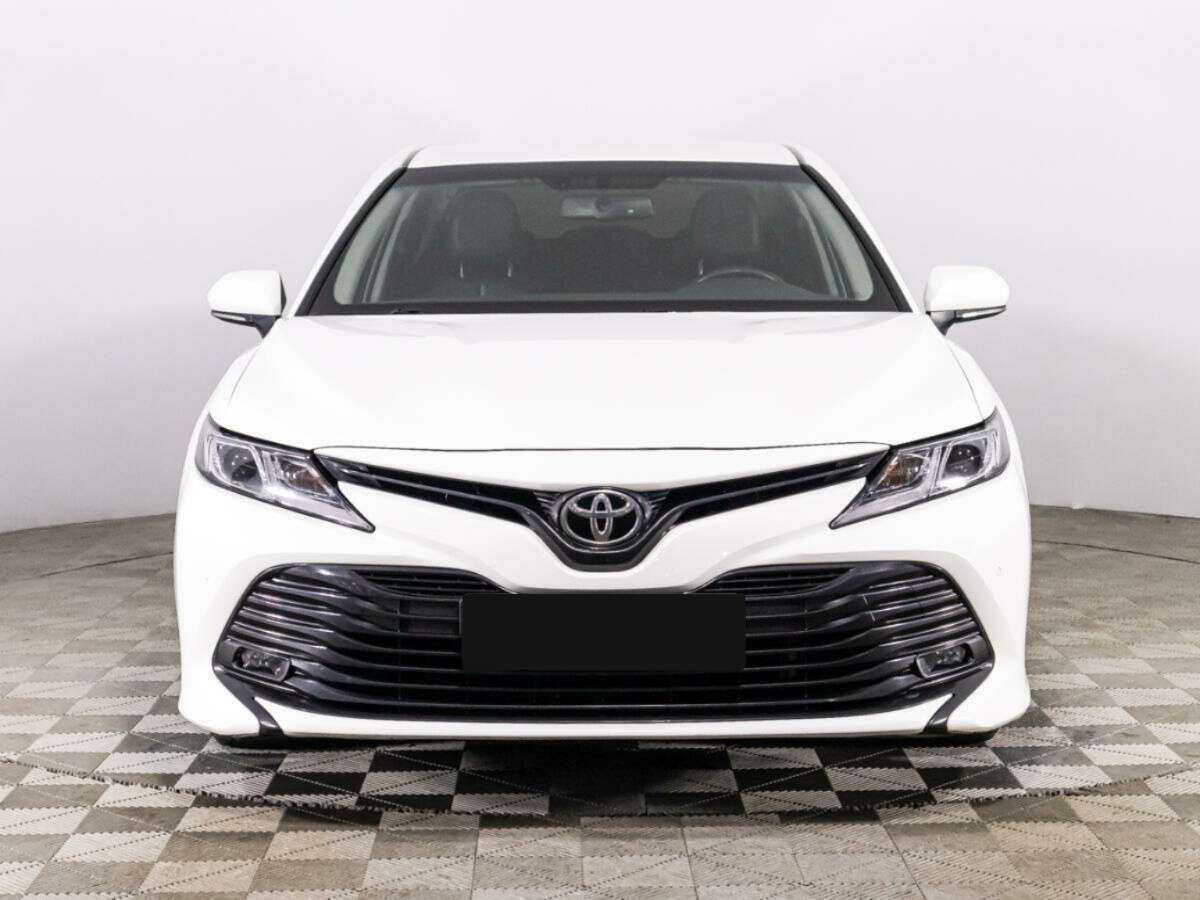 Toyota Camry 2019