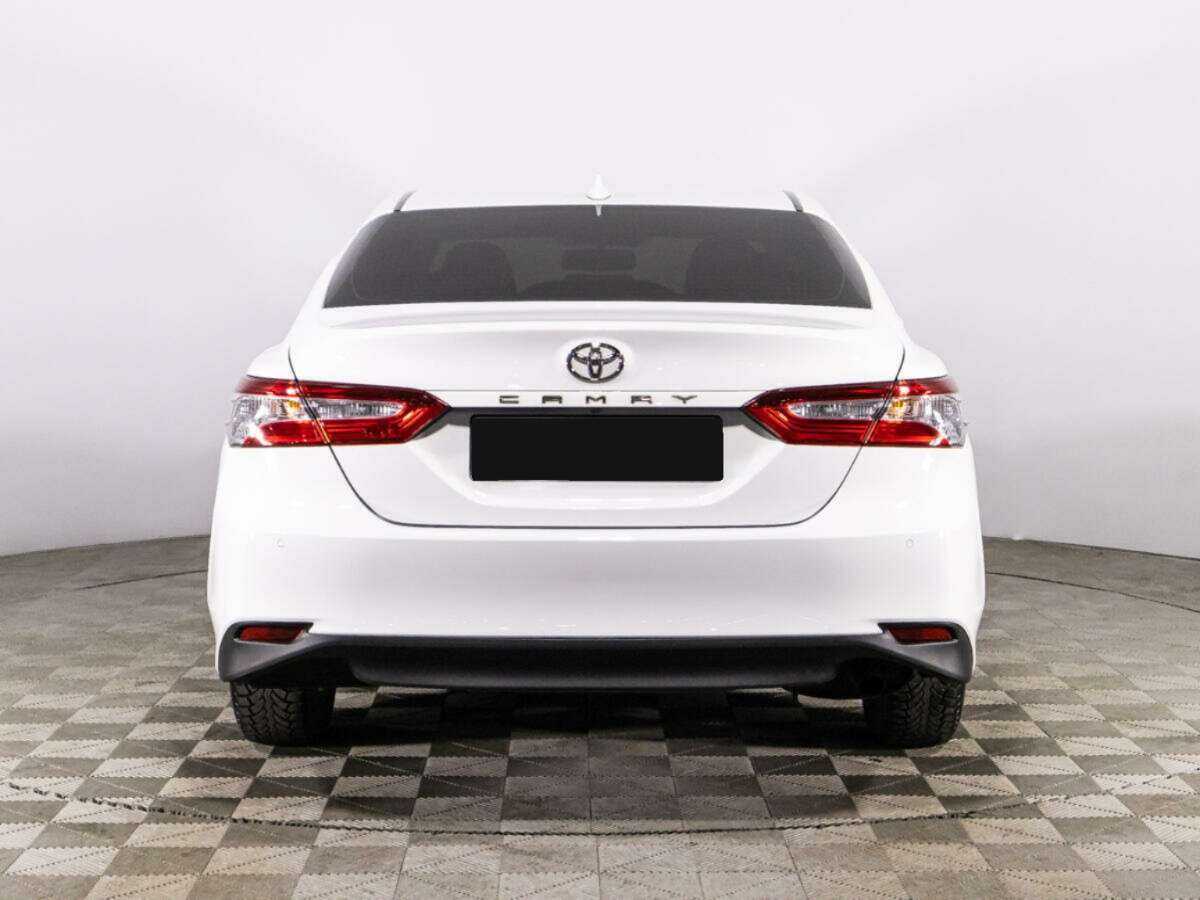 Toyota Camry 2019