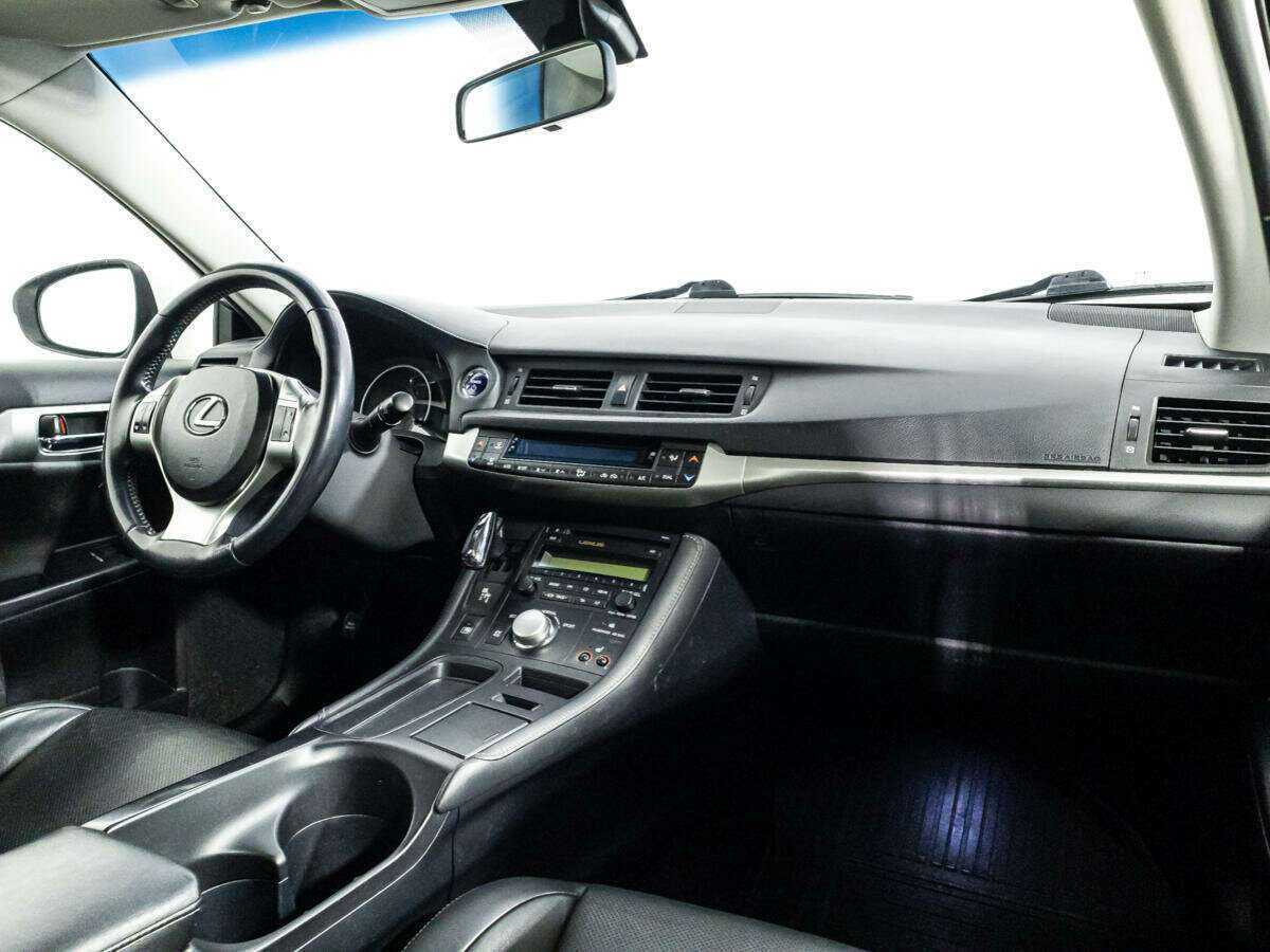 Lexus CT 2012