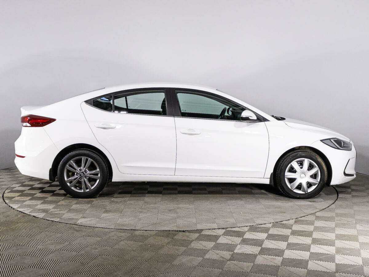 Hyundai Elantra 2016
