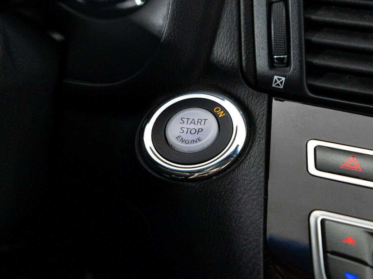 Infiniti M 2010