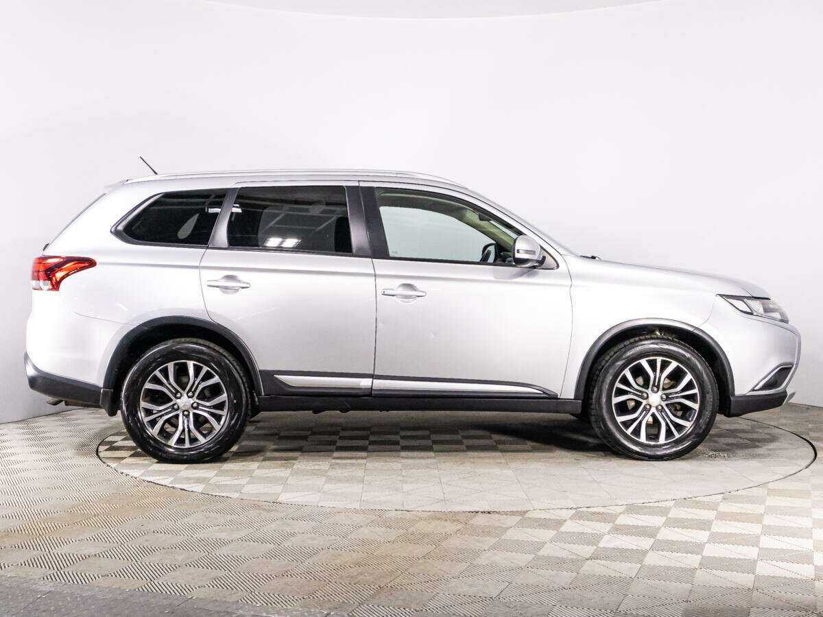 Mitsubishi Outlander 2015