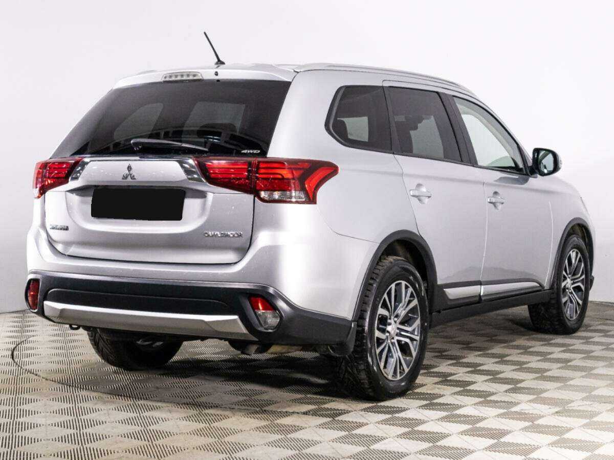 Mitsubishi Outlander 2015