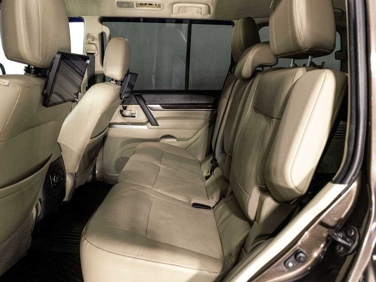 Mitsubishi Pajero 2017