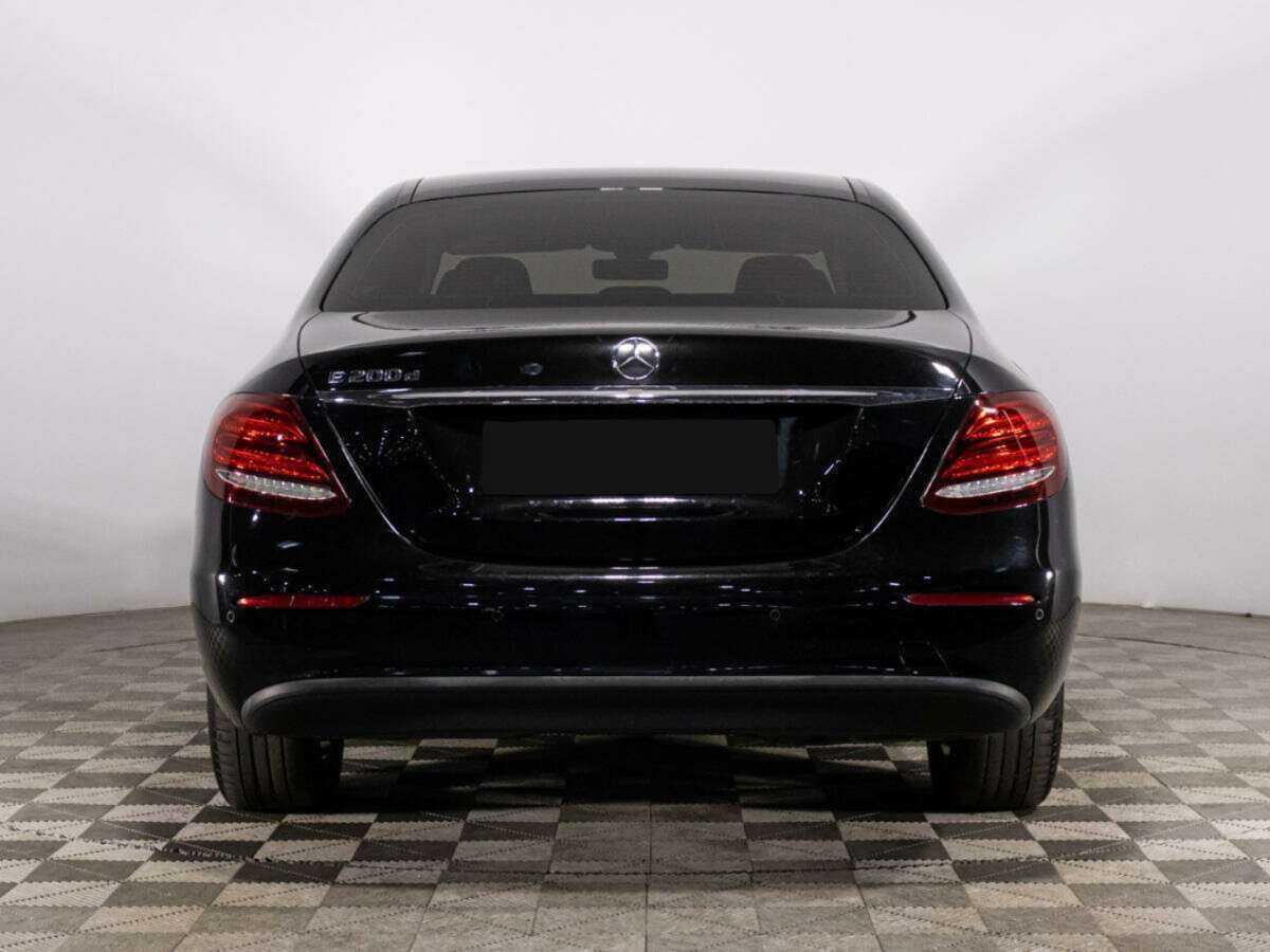 Mercedes-Benz E-Класс 2019