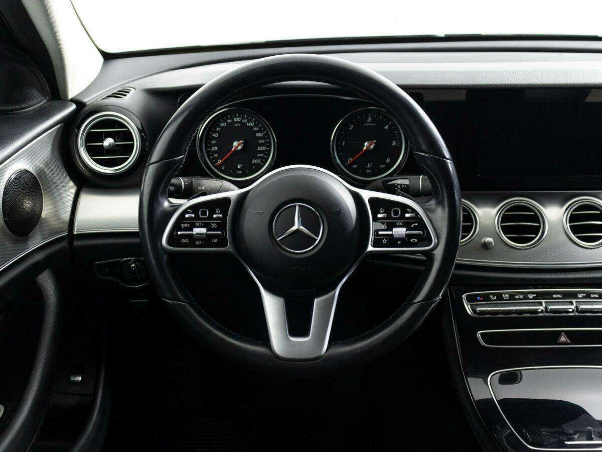 Mercedes-Benz E-Класс 2019