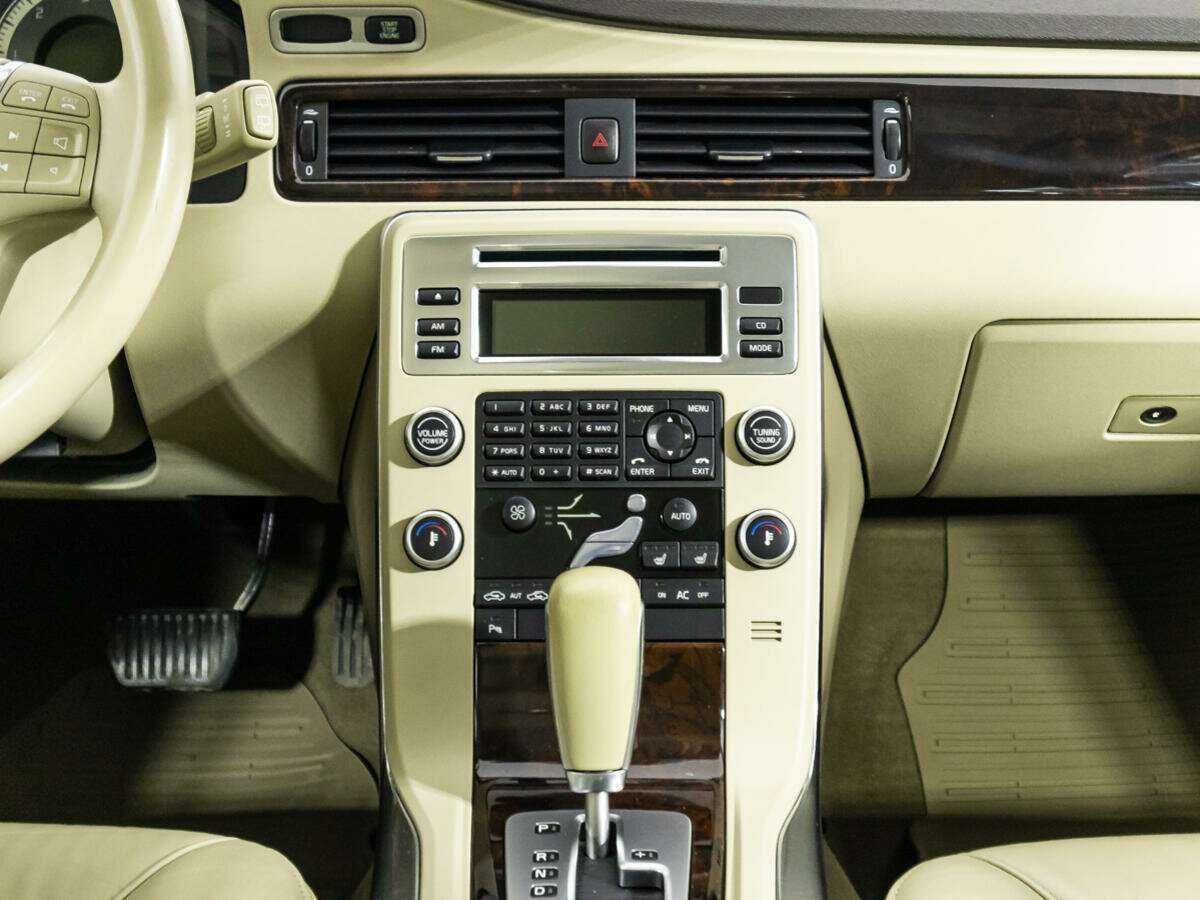 Volvo XC70 2010