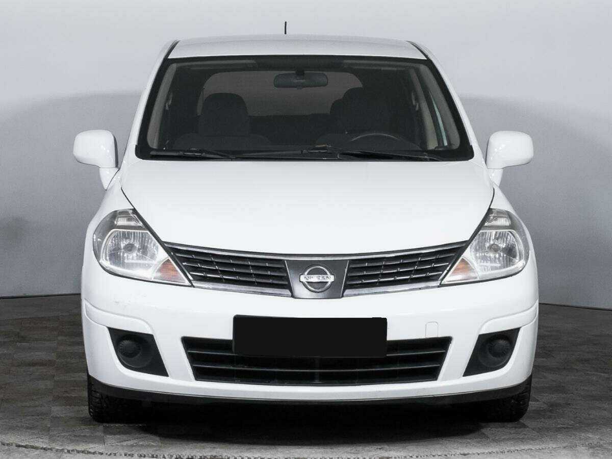 Nissan Tiida 2013