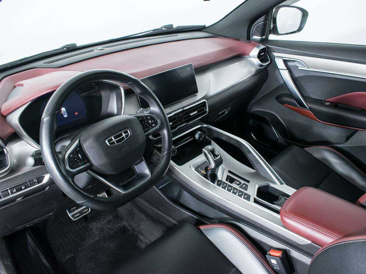 Geely Coolray 2021