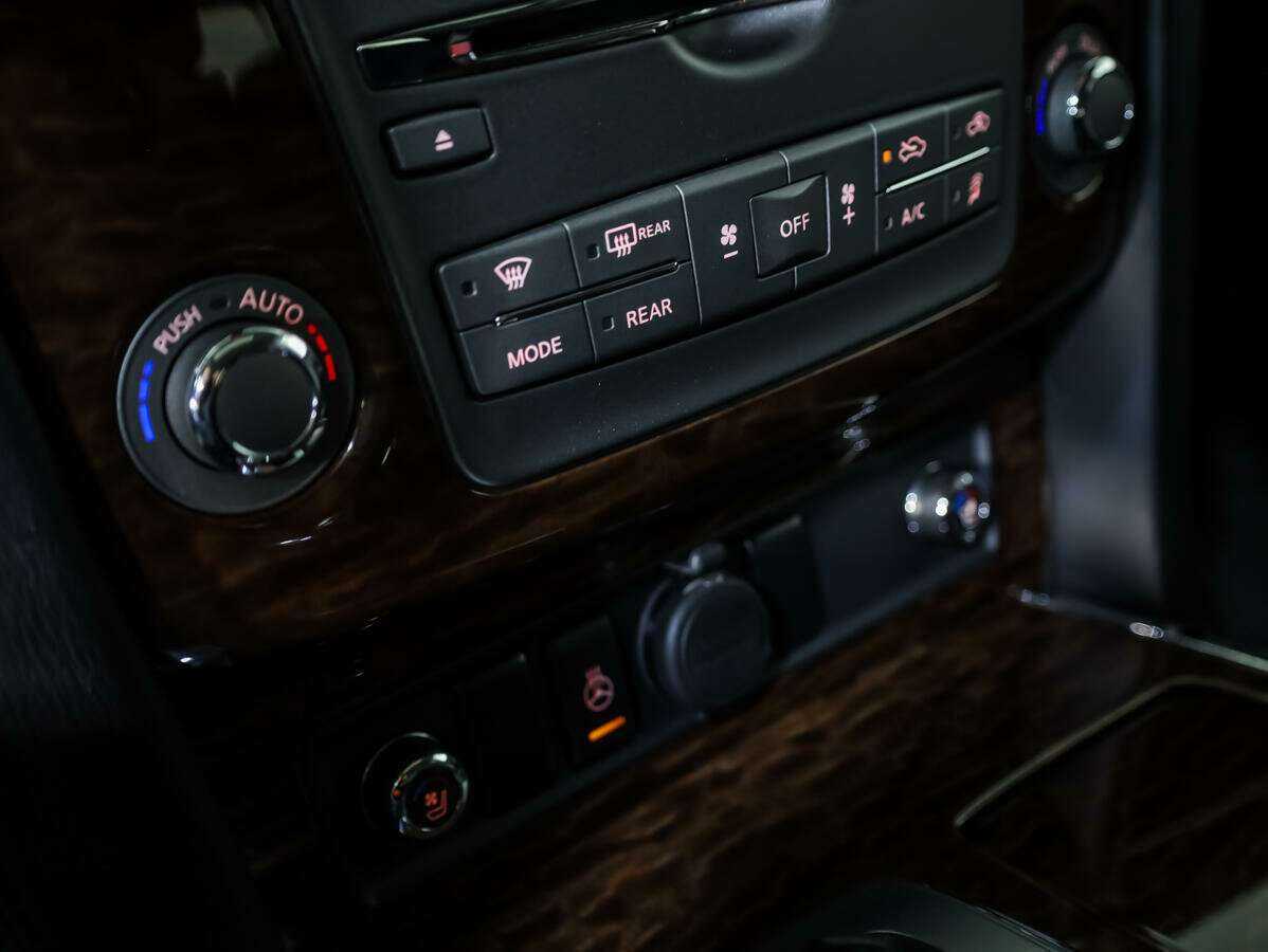 Nissan Patrol 2010