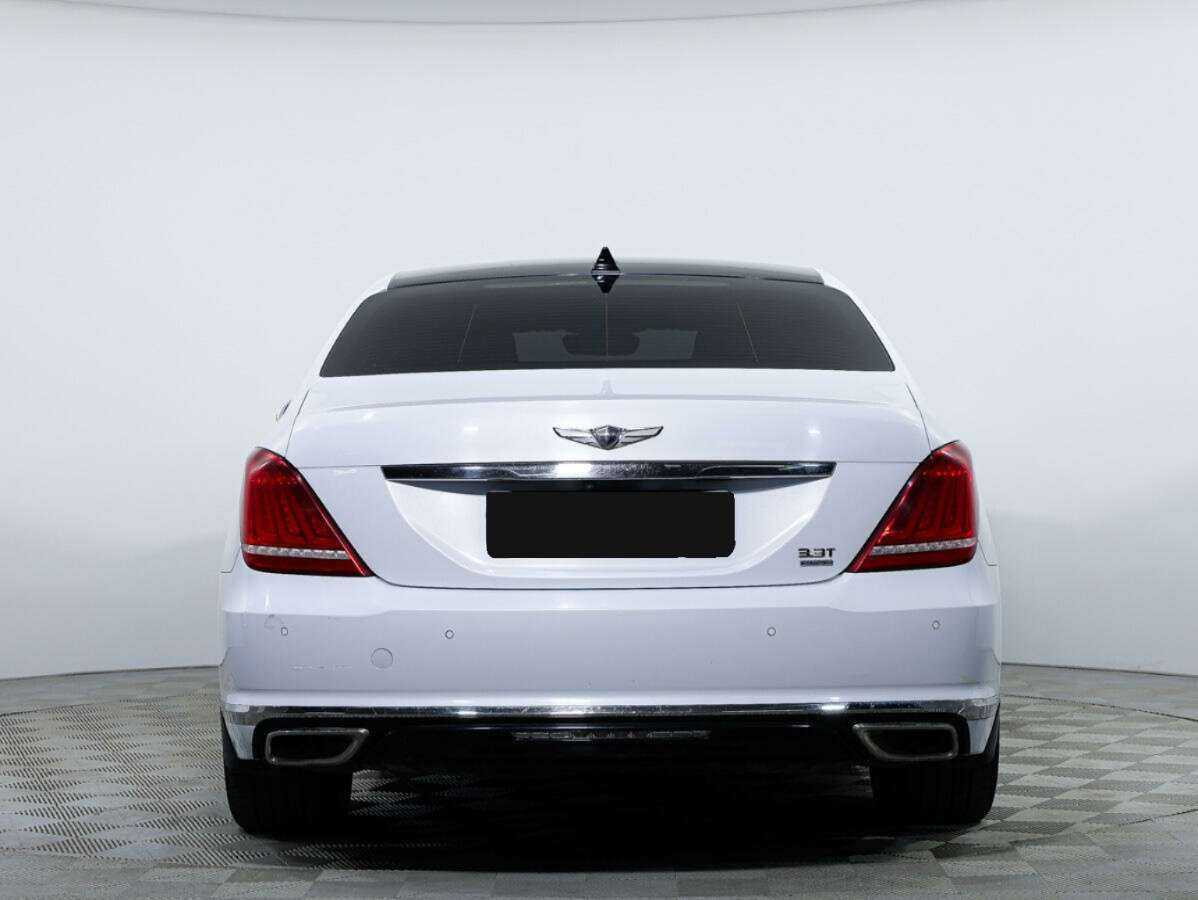 Genesis G90