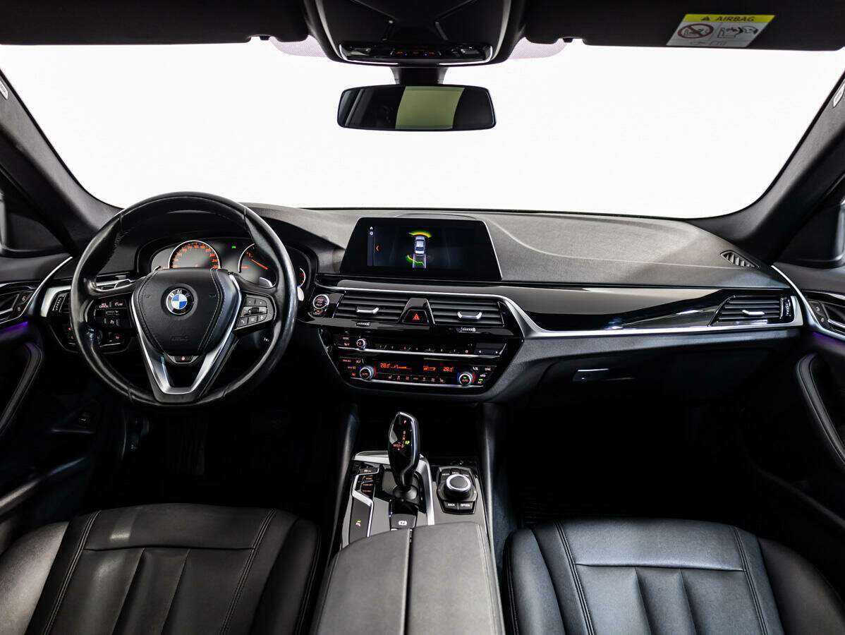 BMW 5 серии 2019