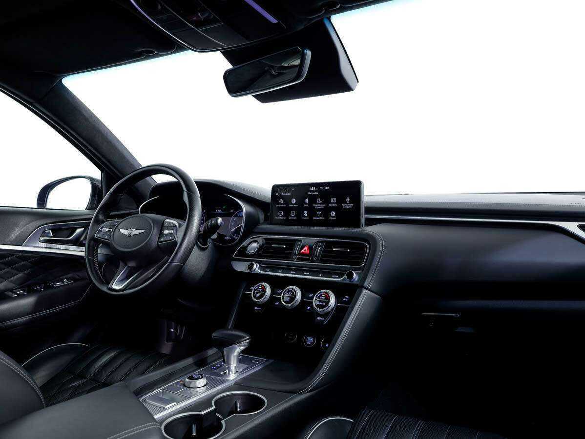 Genesis G70