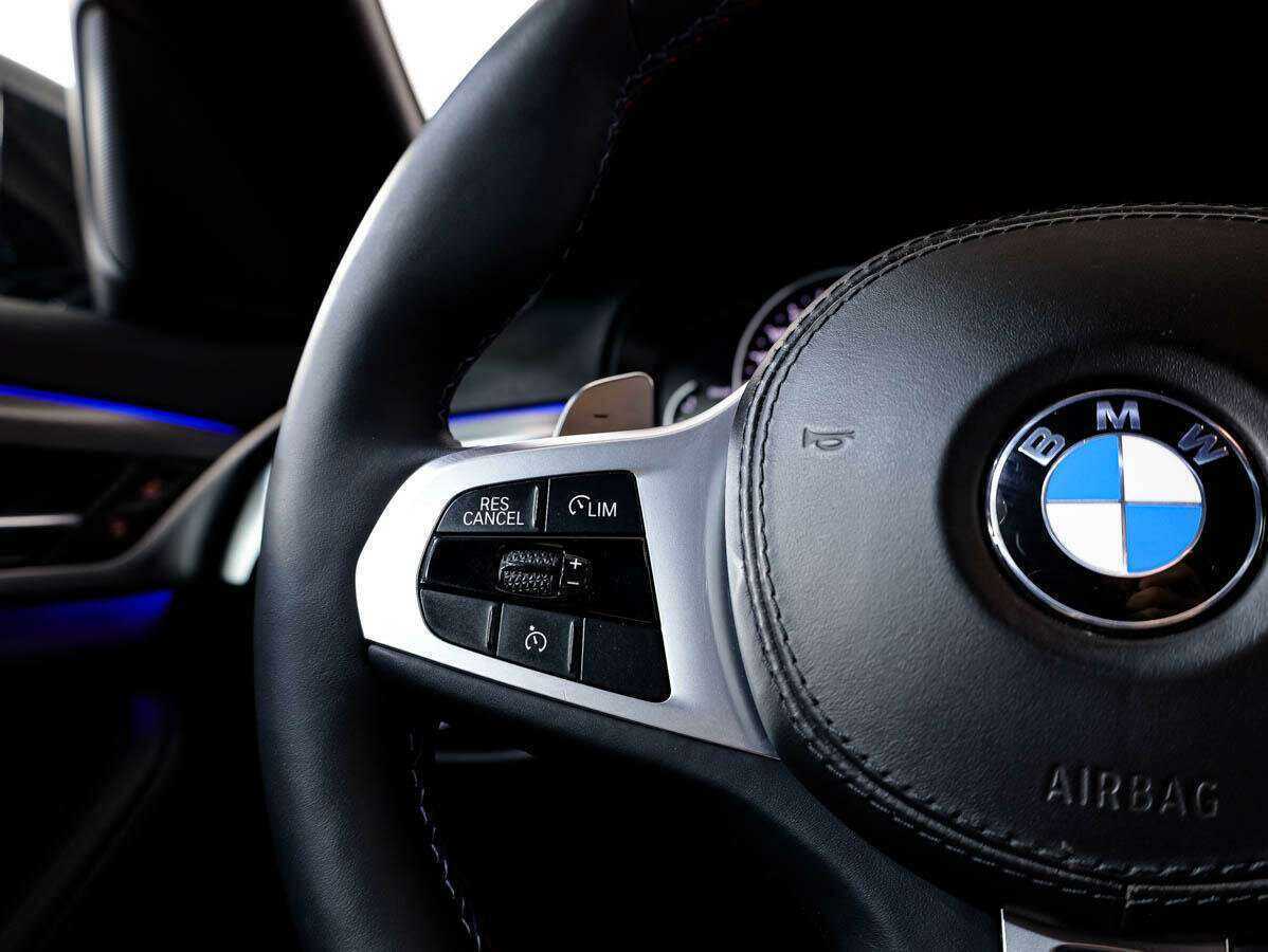 BMW 5 серии 2019