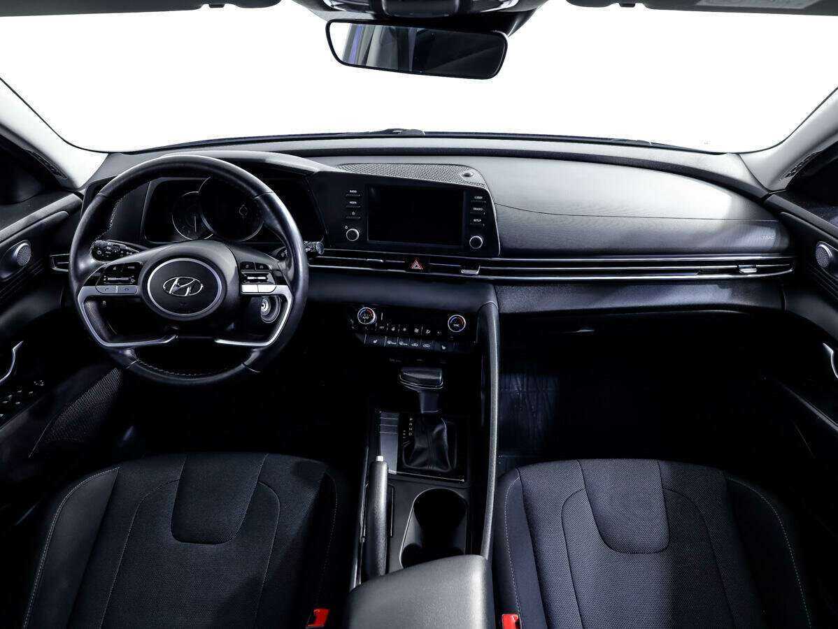 Hyundai Elantra 2021