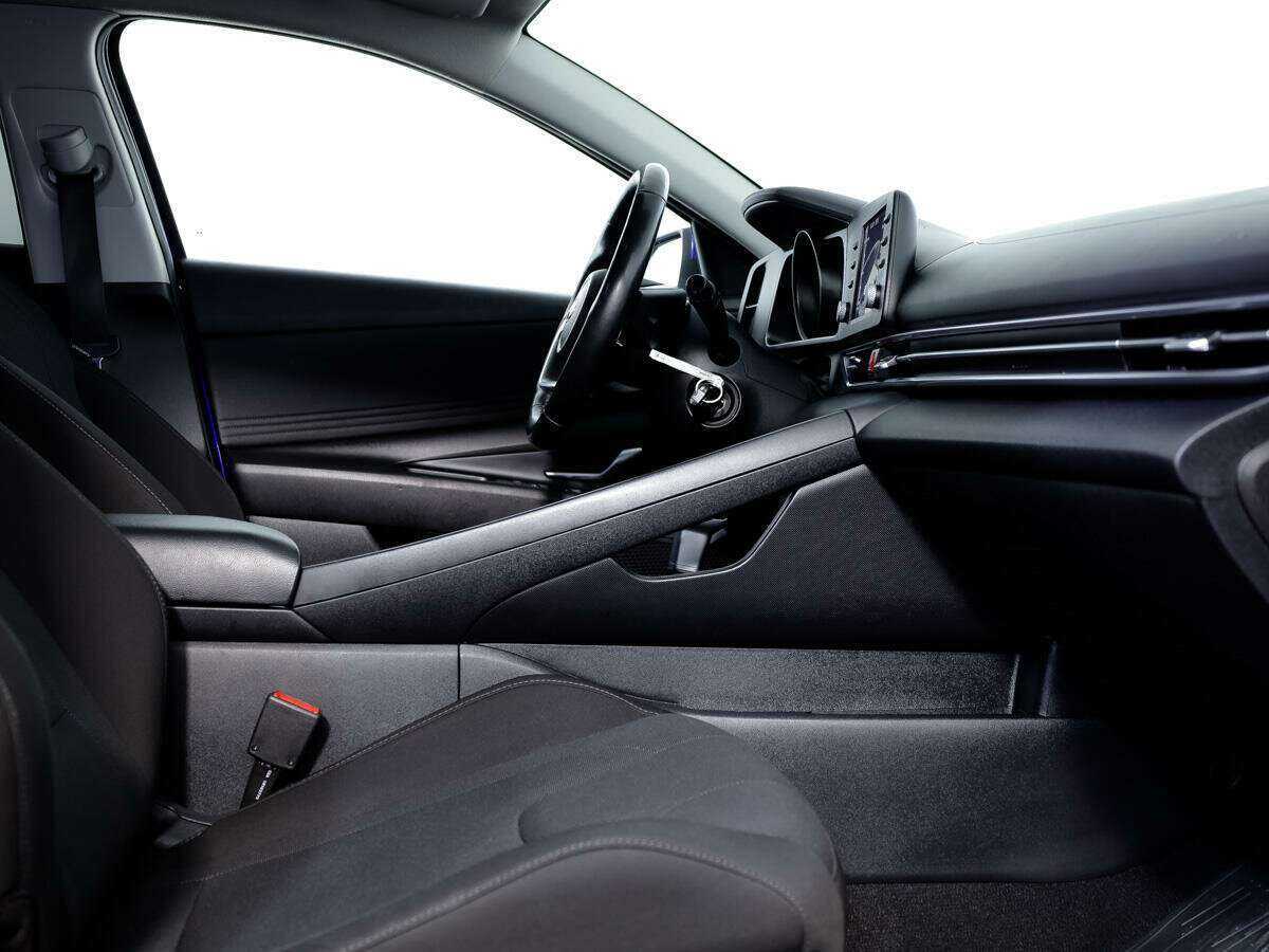 Hyundai Elantra 2021