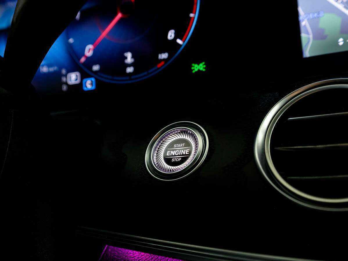 Mercedes-Benz E-Класс 2020