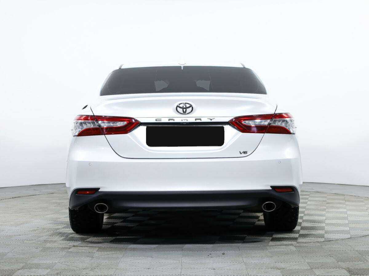 Toyota Camry 2019