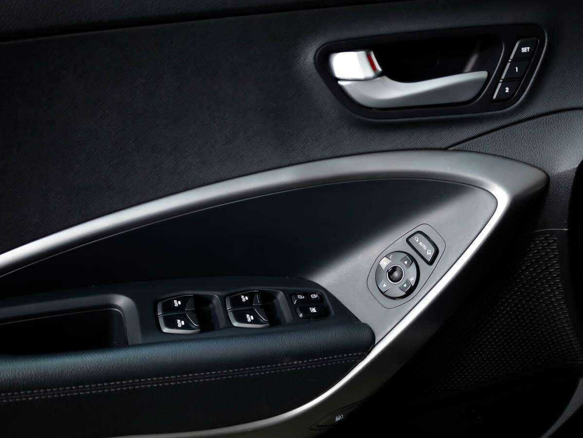 Hyundai Santa Fe 2013