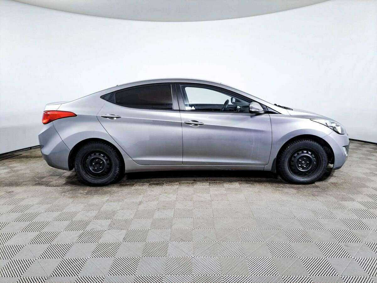 Hyundai Elantra 2013