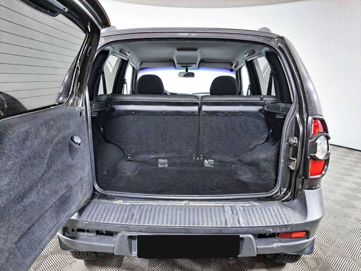 Chevrolet Niva 2011