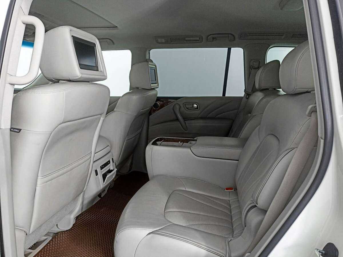 Infiniti QX80 2016