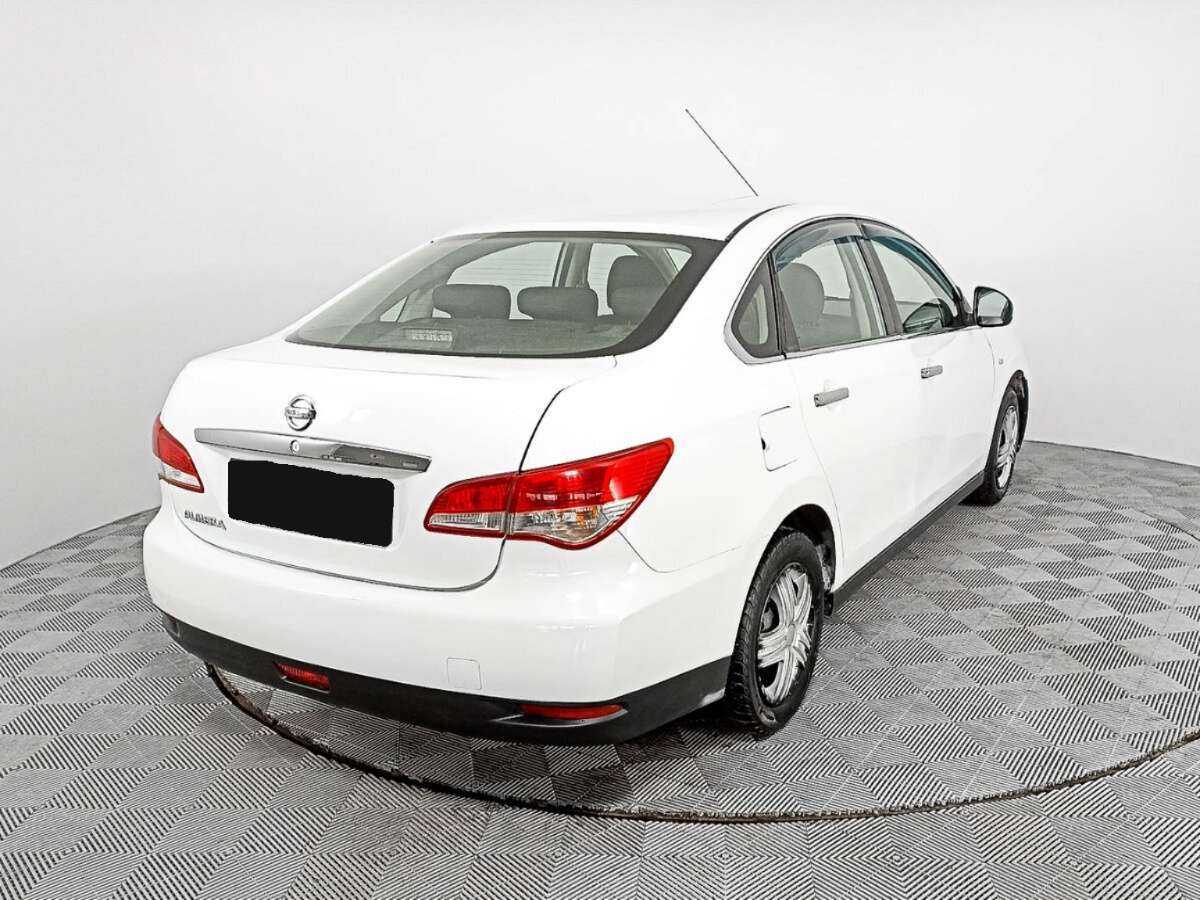 Nissan Almera