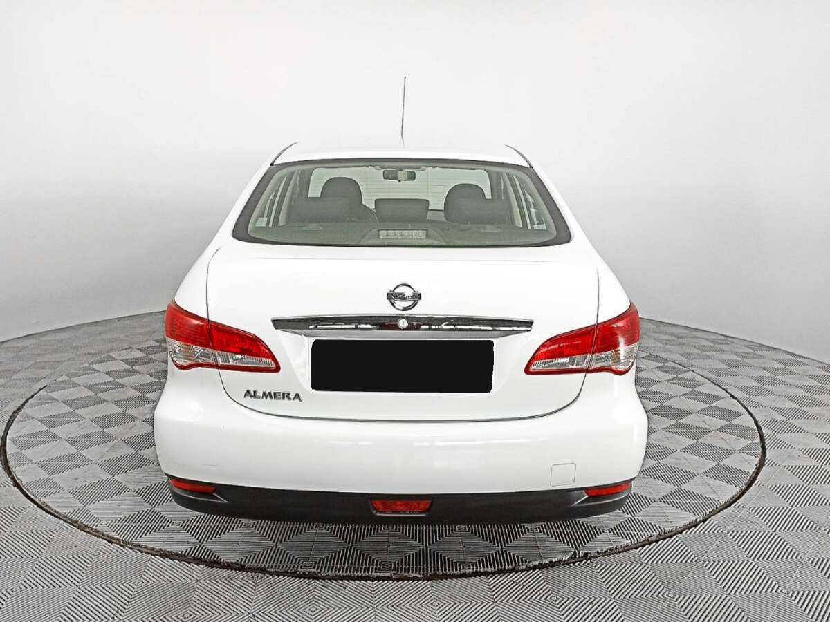 Nissan Almera