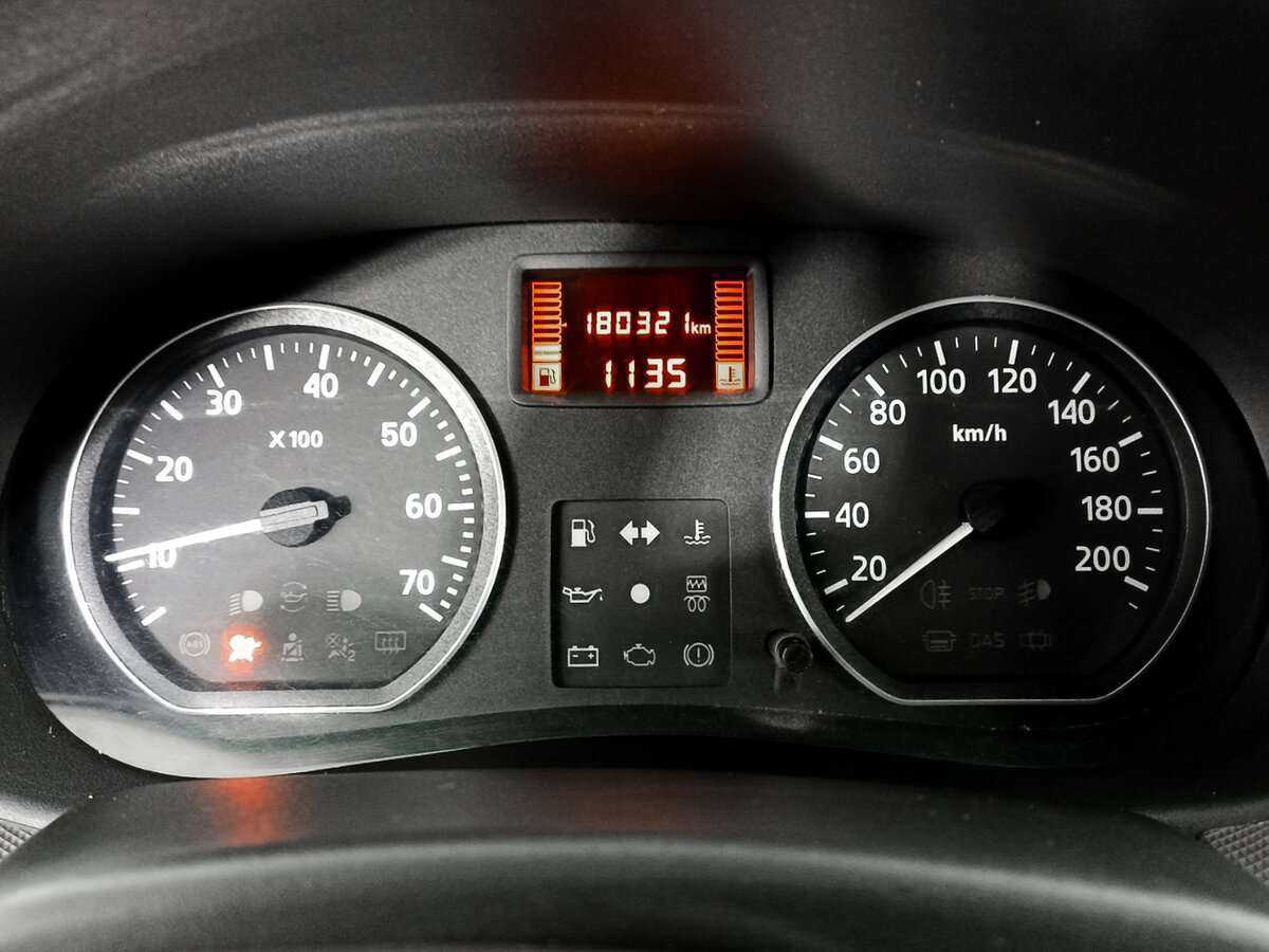 Renault Logan 2011