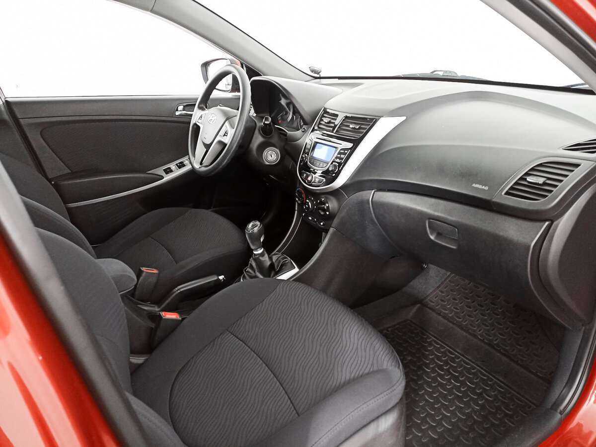 Hyundai Solaris 2012
