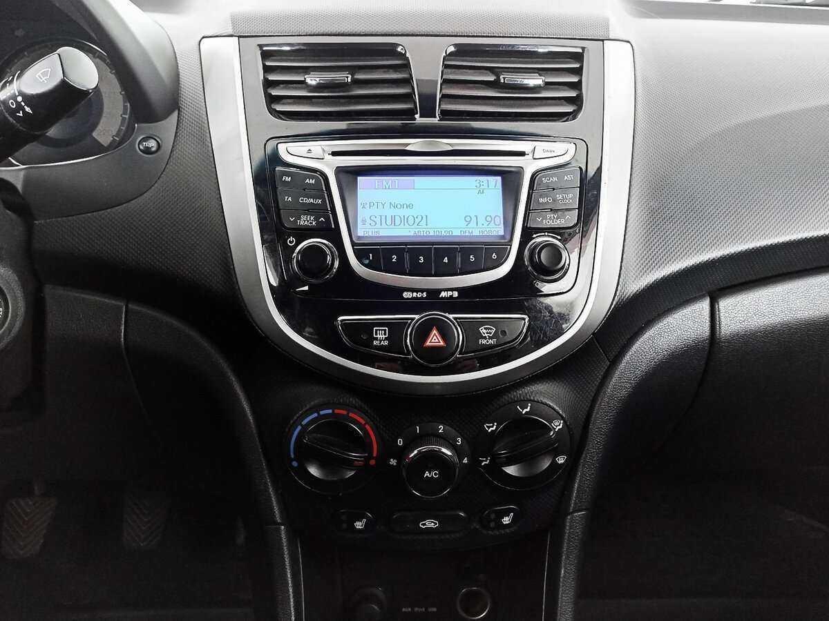 Hyundai Solaris 2012