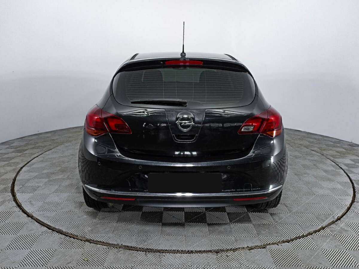 Opel Astra 2012