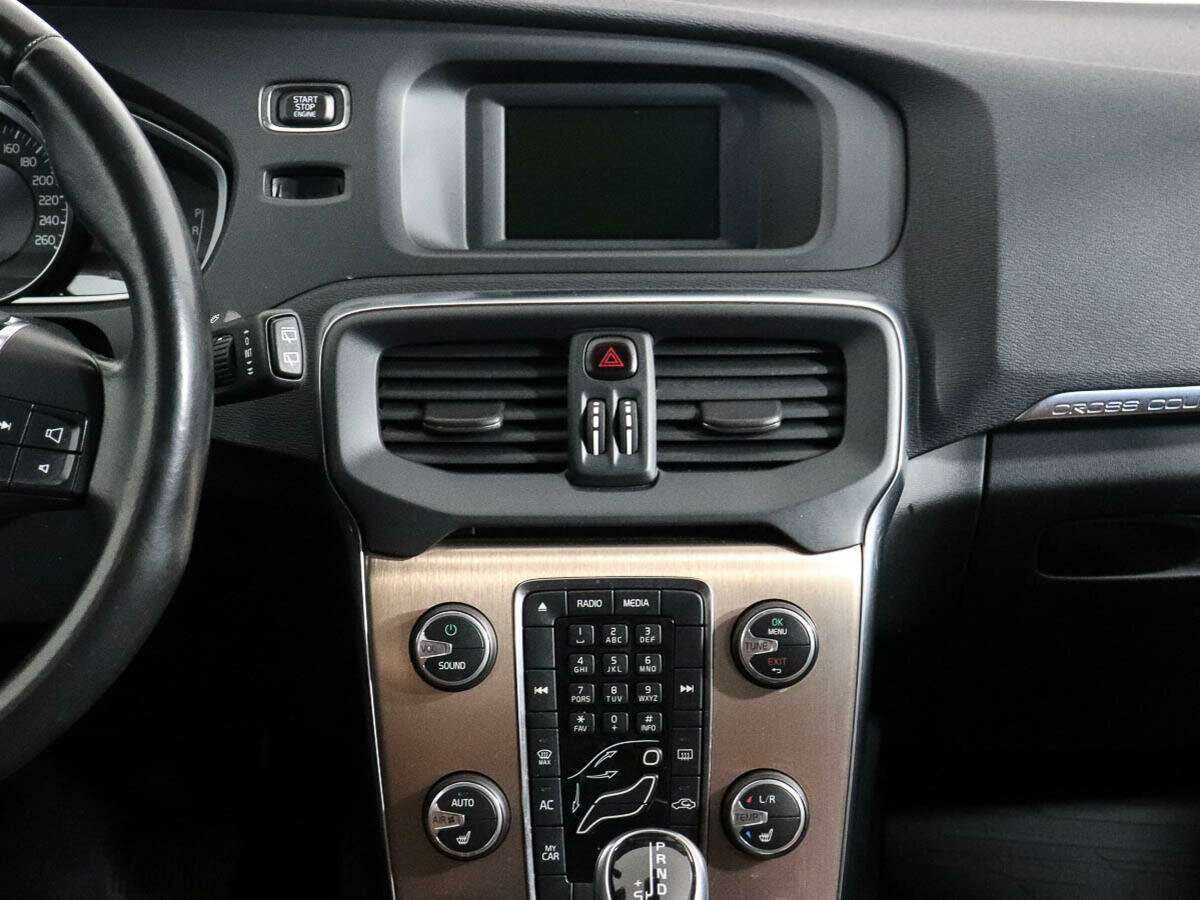Volvo V40 Cross Country 2015