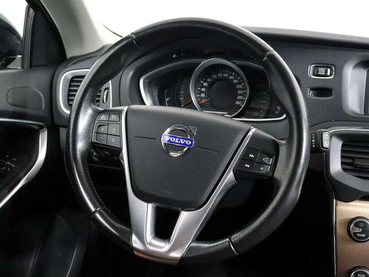 Volvo V40 Cross Country 2015
