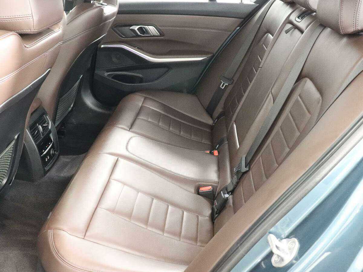 BMW 3 серии 2019