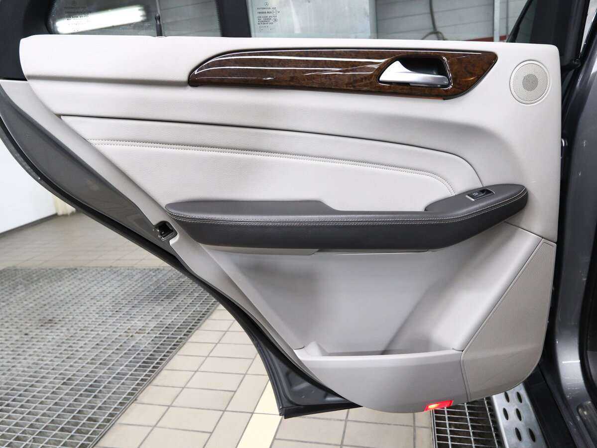 Mercedes-Benz M-Класс