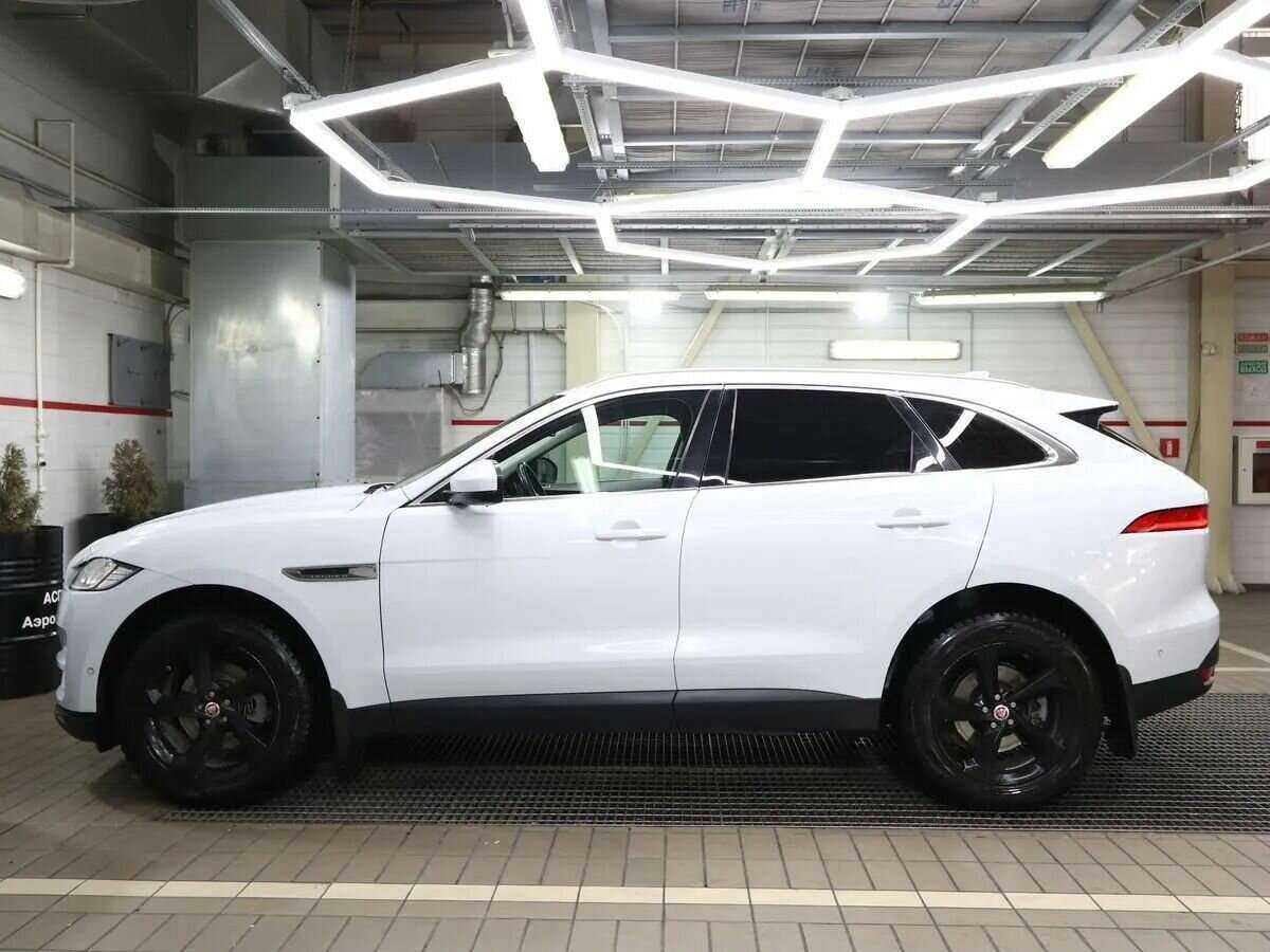 Jaguar F-Pace 2016
