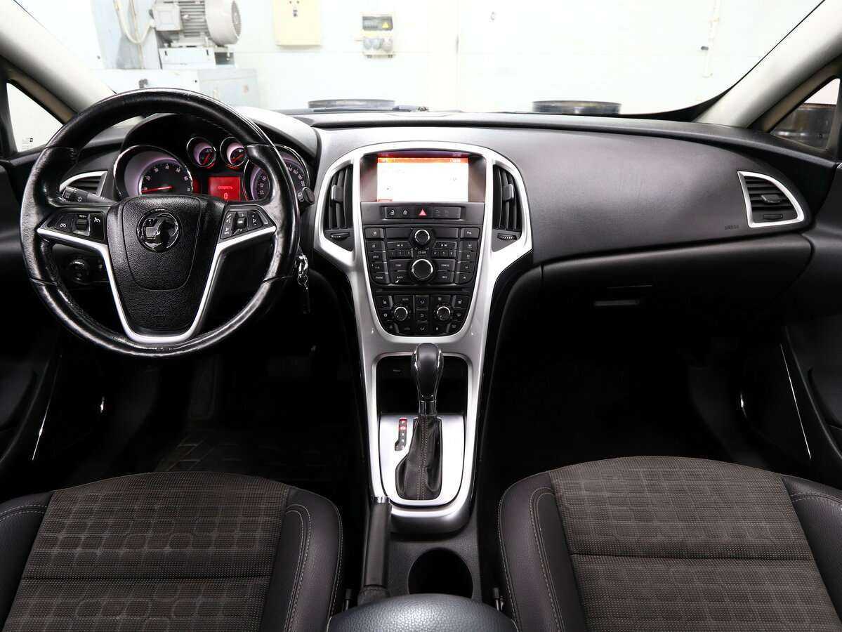 Opel Astra 2014