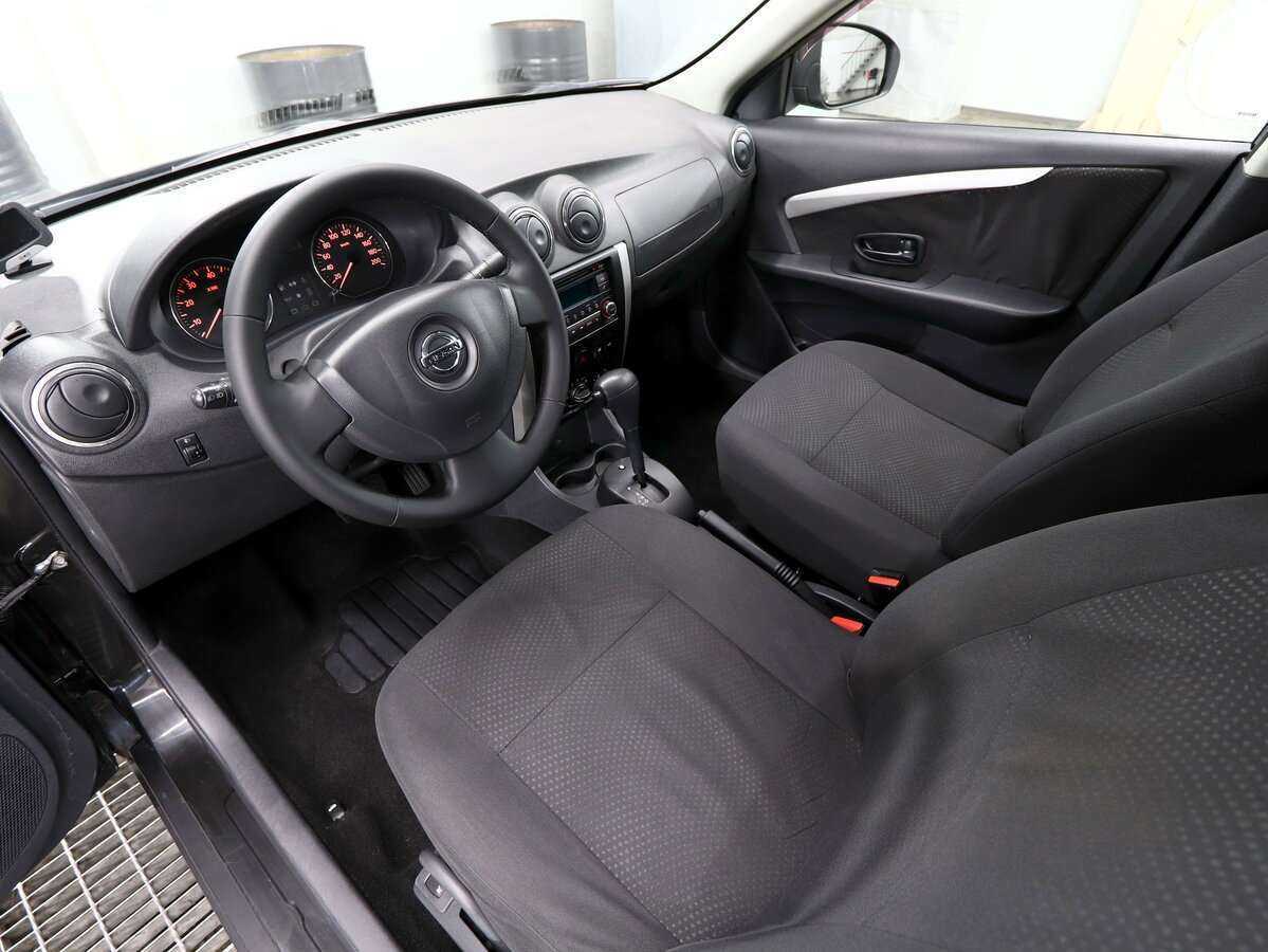 Nissan Almera