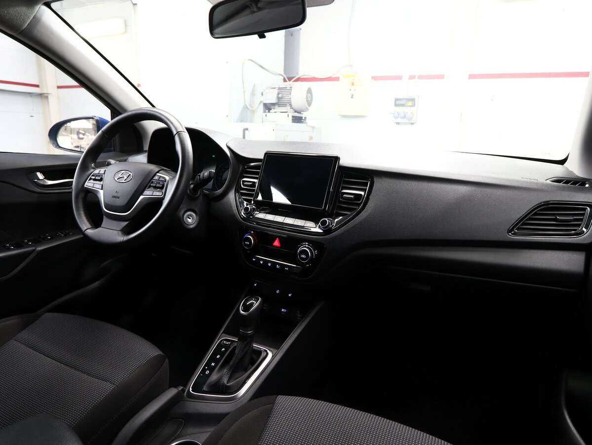 Hyundai Solaris 2022