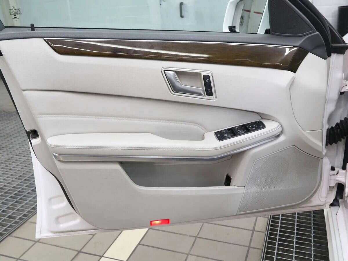 Mercedes-Benz E-Класс 2014