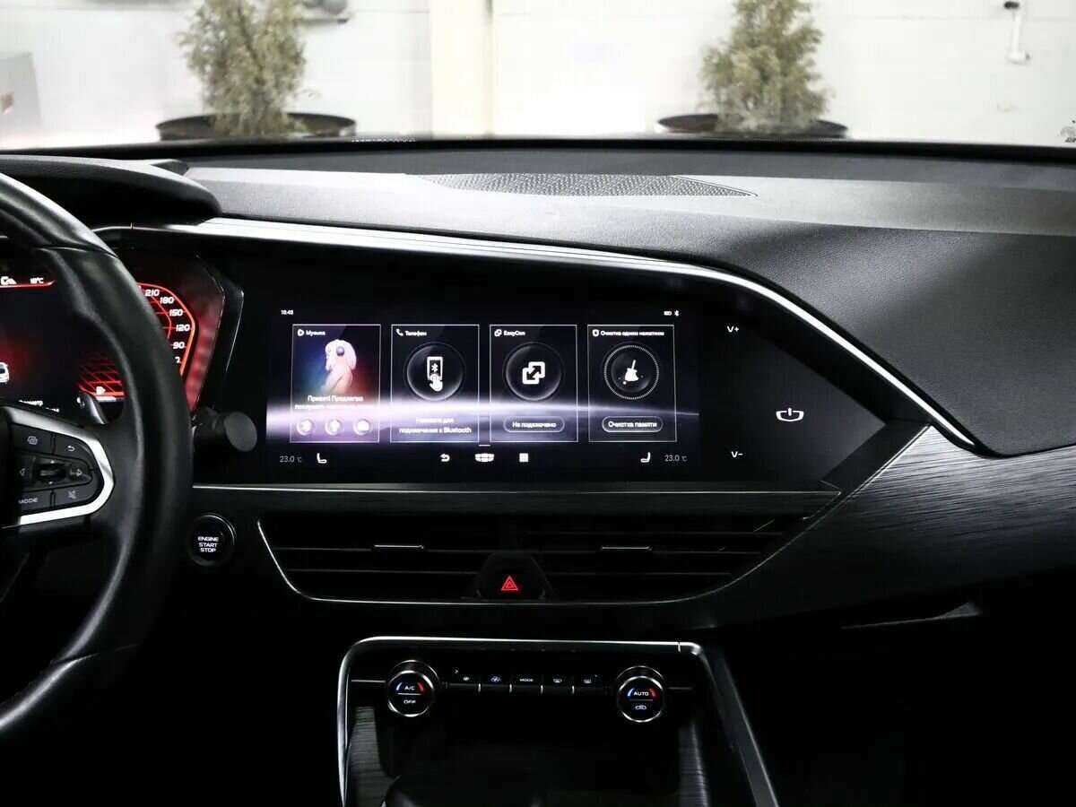 Geely Tugella 2021