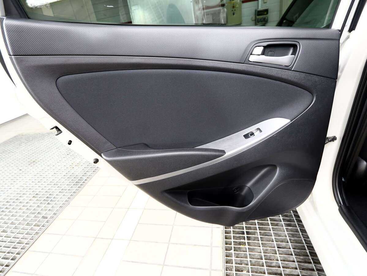 Hyundai Solaris 2015