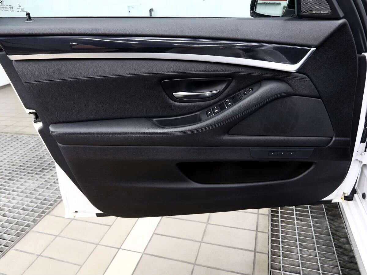 BMW 5 серии 2016