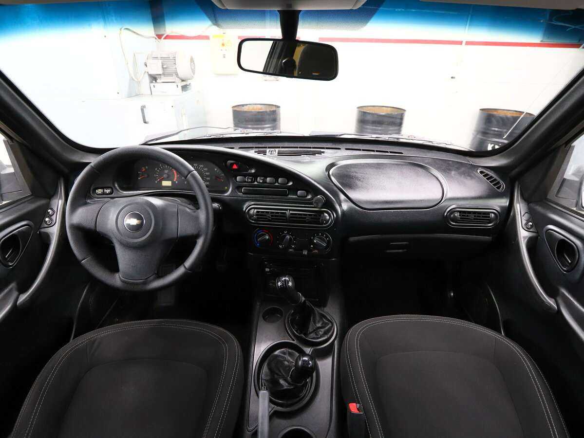 Chevrolet Niva 2011