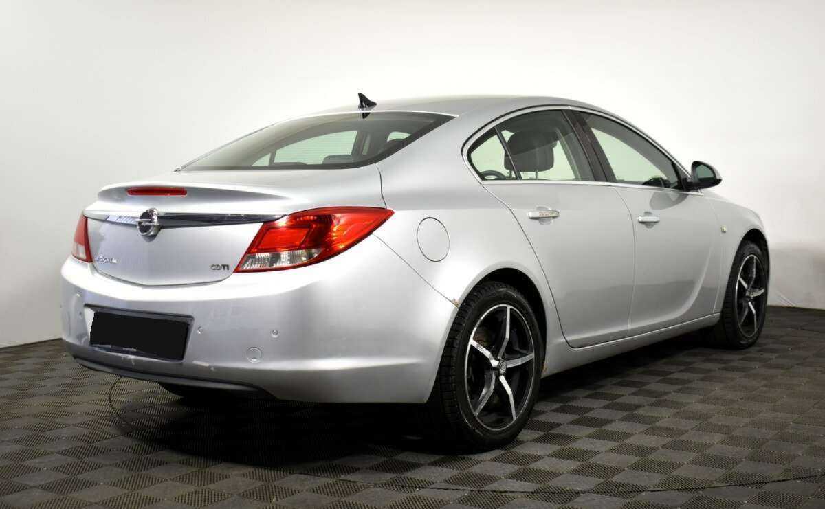 Opel Insignia 2011