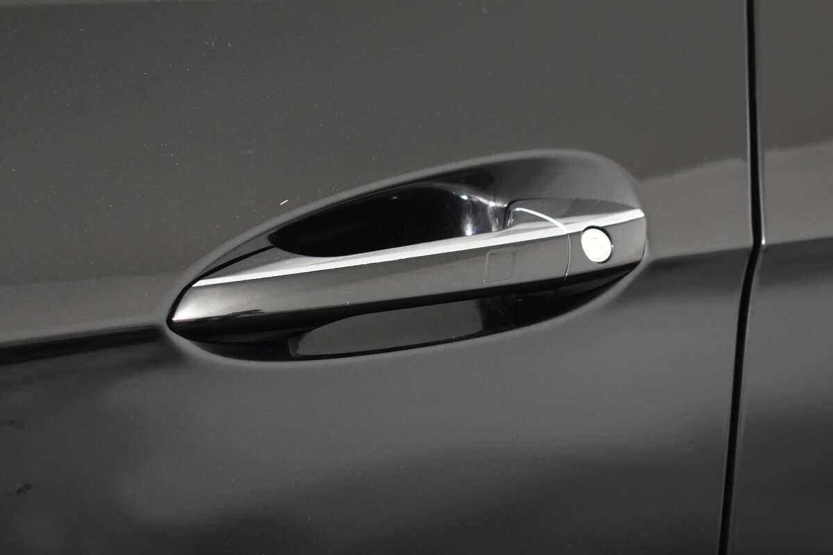 Mercedes-Benz E-Класс 2013