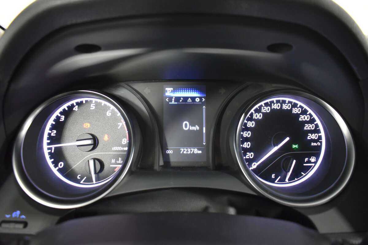 Toyota Camry 2021