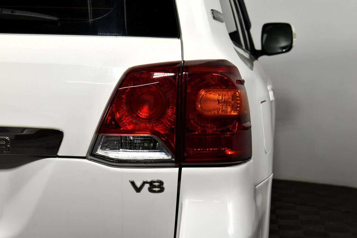 Toyota Land Cruiser 2010