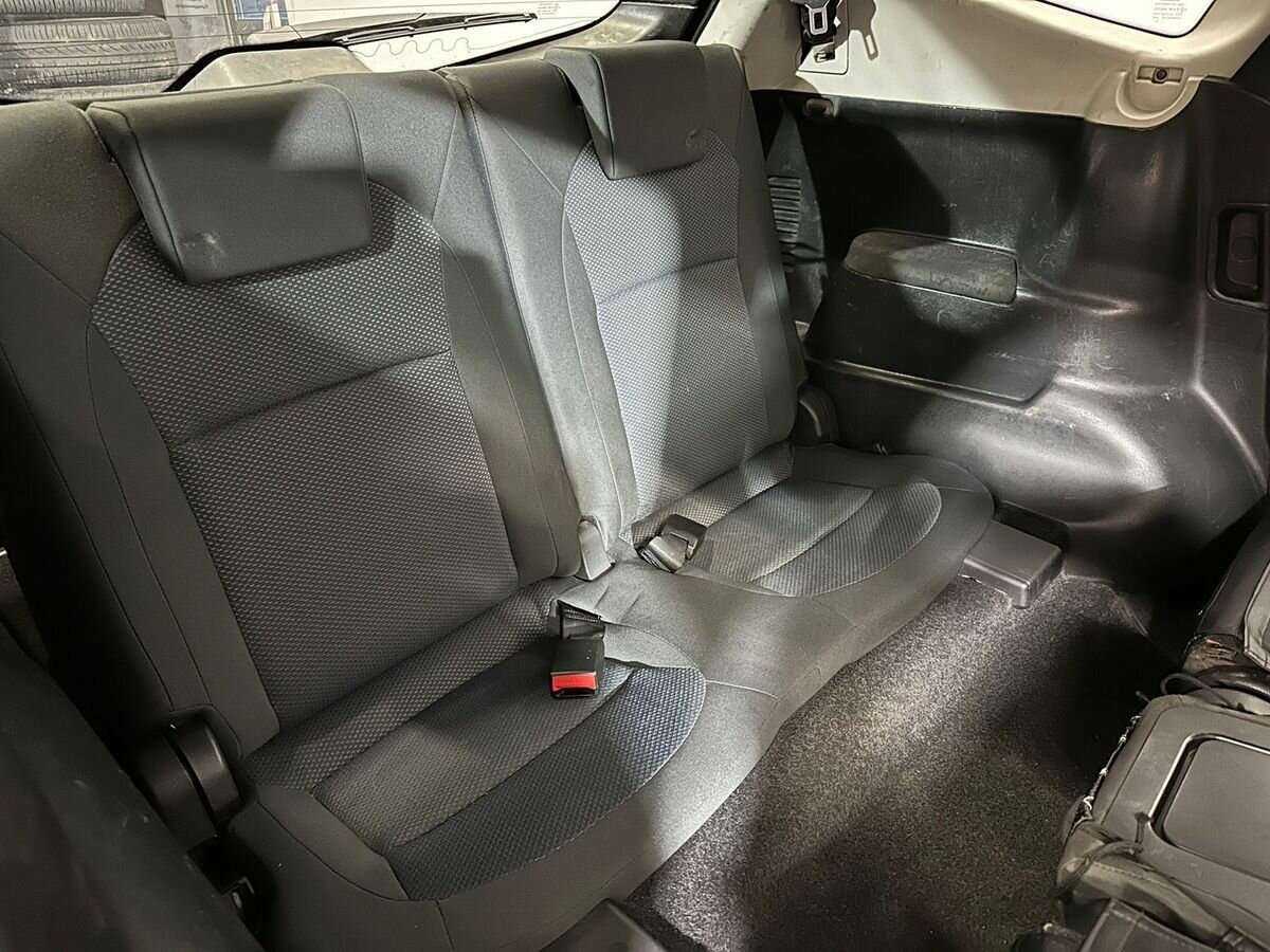 Nissan Qashqai+2 2012